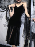 Dark Lace Patchwork Gothic Mermaid Dress – Elegant Gothic Evening Wear