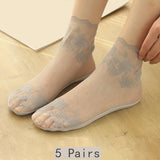 Elegant Floral Lace Invisible Socks for Women – Non-Slip, Lightweight Design