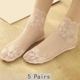 Elegant Floral Lace Invisible Socks for Women – Non-Slip, Lightweight Design